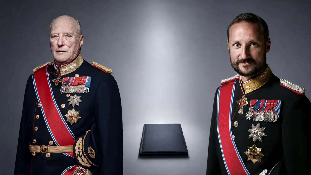 A source-grounded editorial transition showing King Harald V in subdued tones beside King Haakon VIII in natural color.
